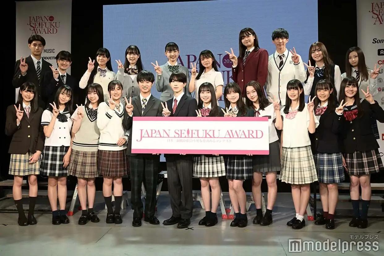 日本女孩喜欢穿校服有原因！16岁大阪女孩靠它出道顺利进入娱乐圈