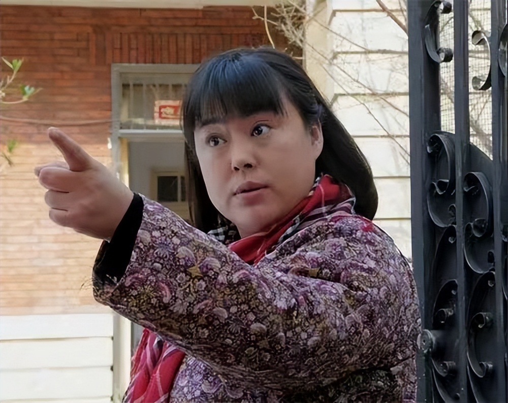 给“农村女人演得最好的8位演员”排个名，闫妮第7，巩俐仅第3