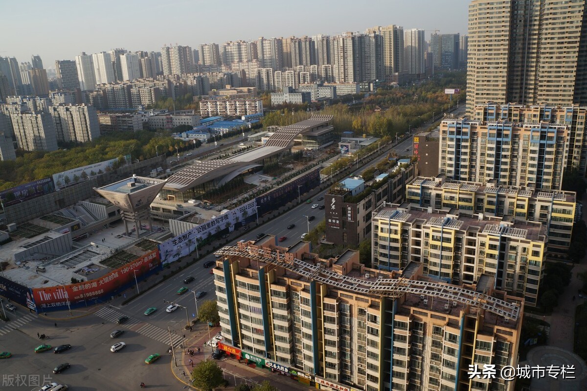 2022中国三线城市大洗牌：盐城位于第二位，茂名落后于保定。