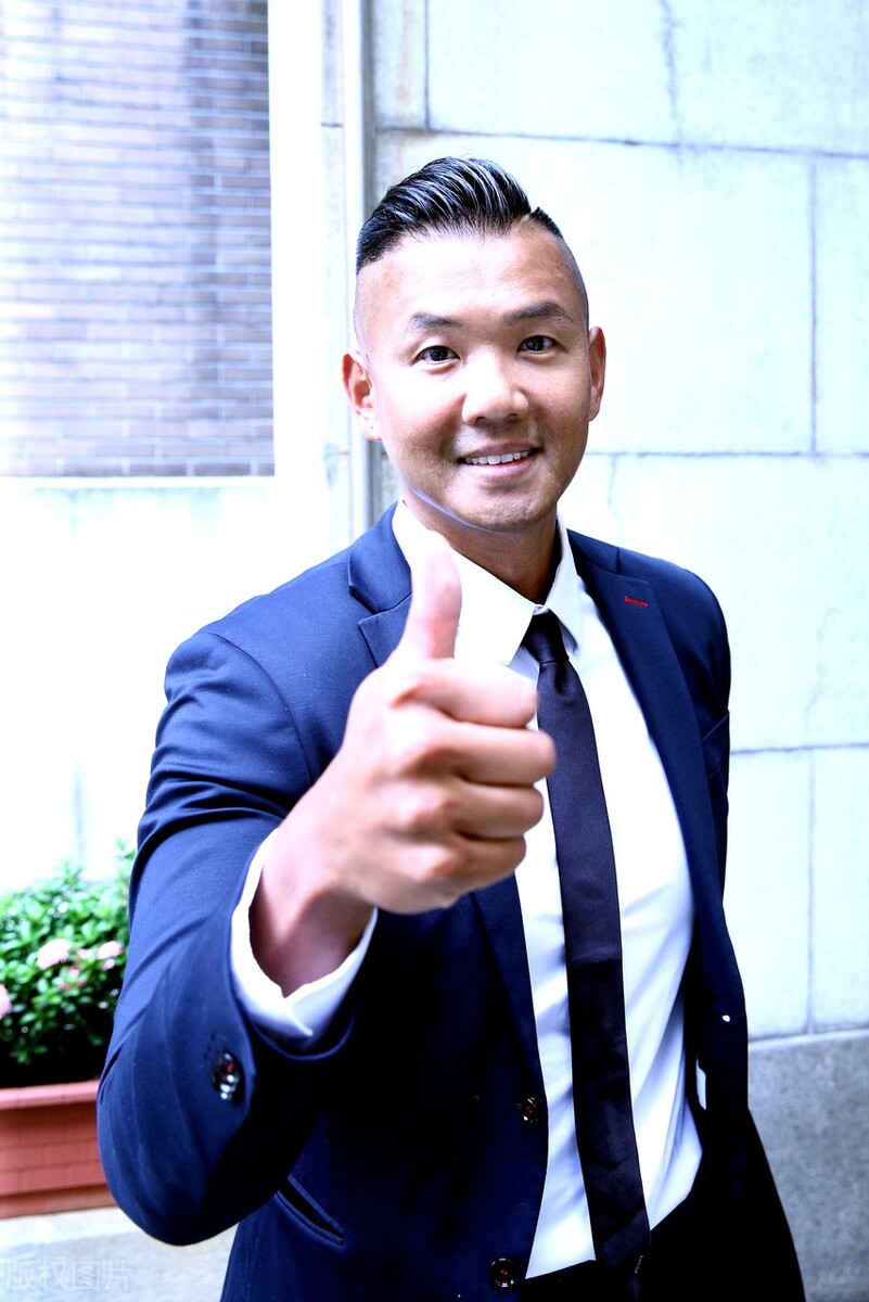 从陈建州到具俊晔，5段彪悍情史里，写满了大S对帅哥的执着