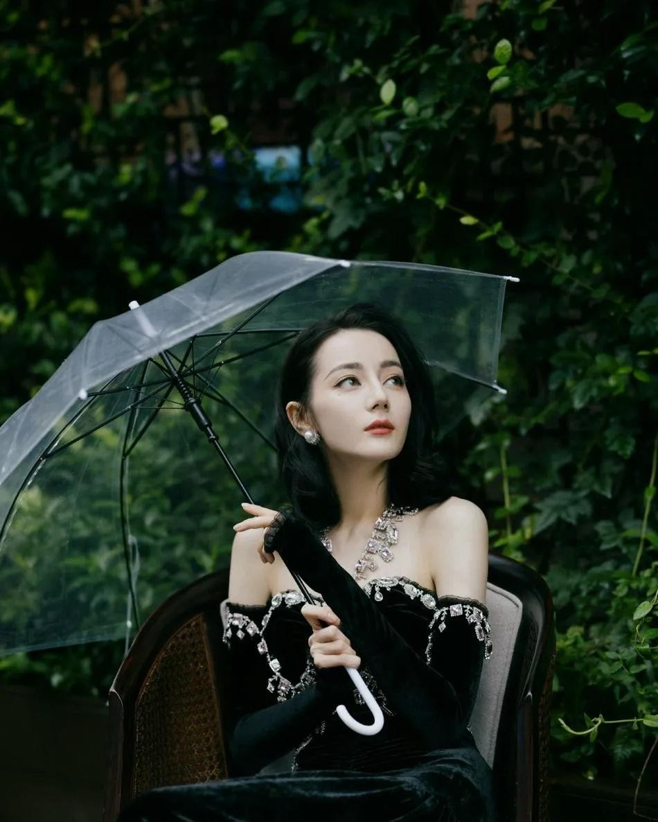 新疆盛产美女！这10位“哈密瓜”女星，充满了“异域风情”