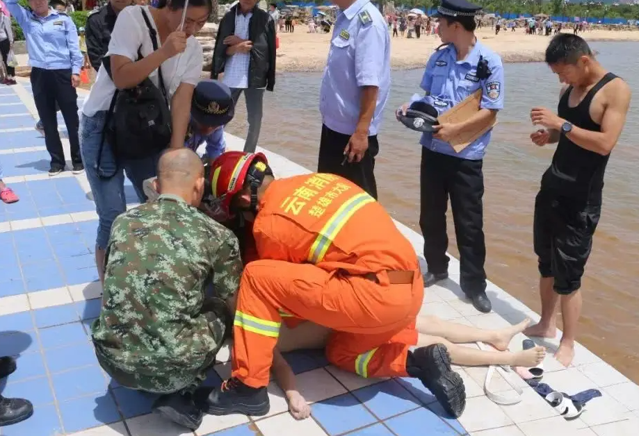 甘肃发生7名儿童溺水事故，对于危险水域布防，可采用这个办法