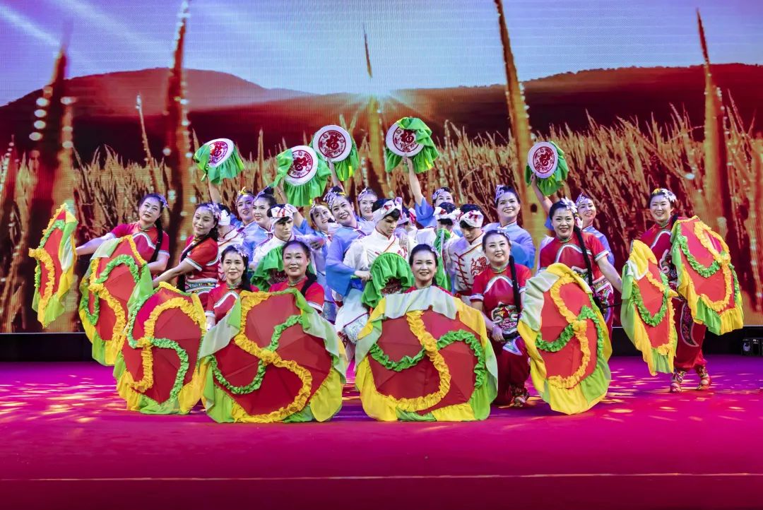 “喜迎二十大 奋进新征程”2022年太原群文活动启动仪式暨“美丽乡村”太原市乡村村晚大比拼活动举行