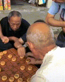想起回家还要奶孩子，心里就莫名其妙的烦得不行