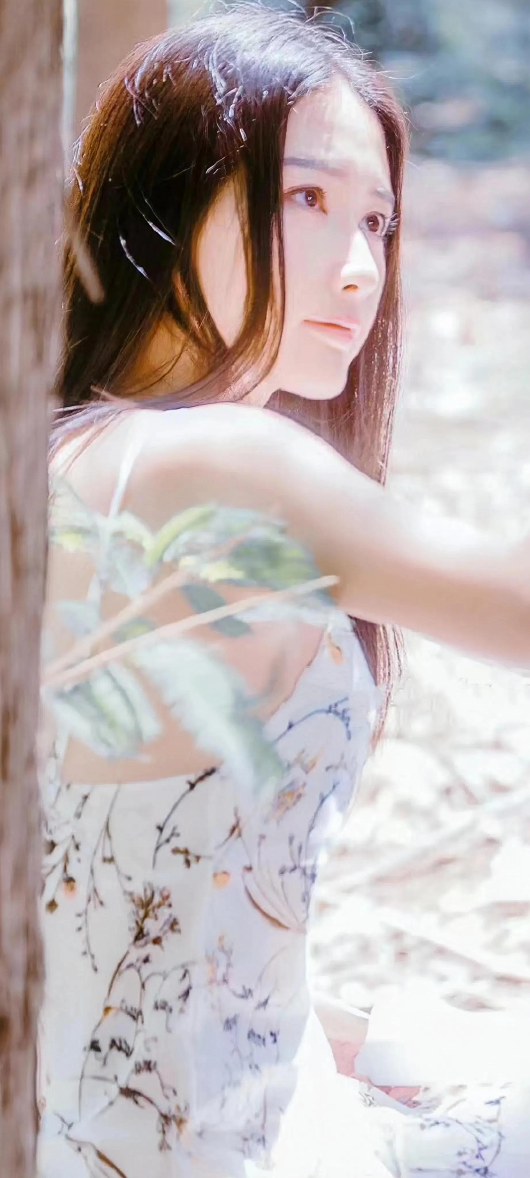 端庄美丽的张子璇