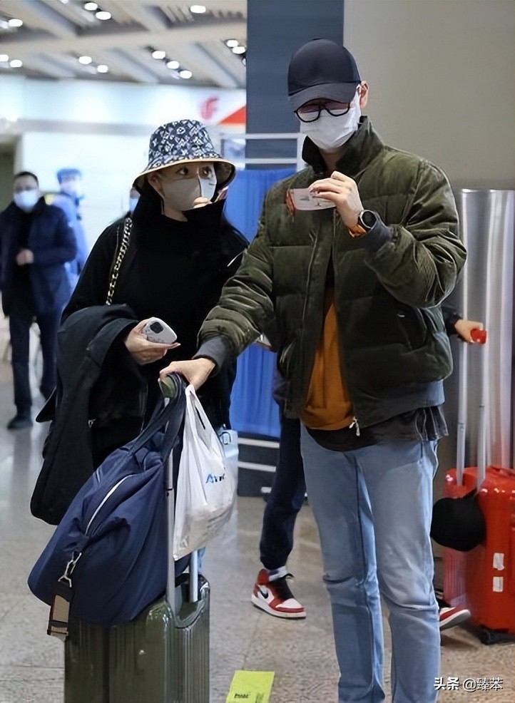 张靓颖和冯轲离婚4年，境遇大不同，一人风光无限，一人落寞失意