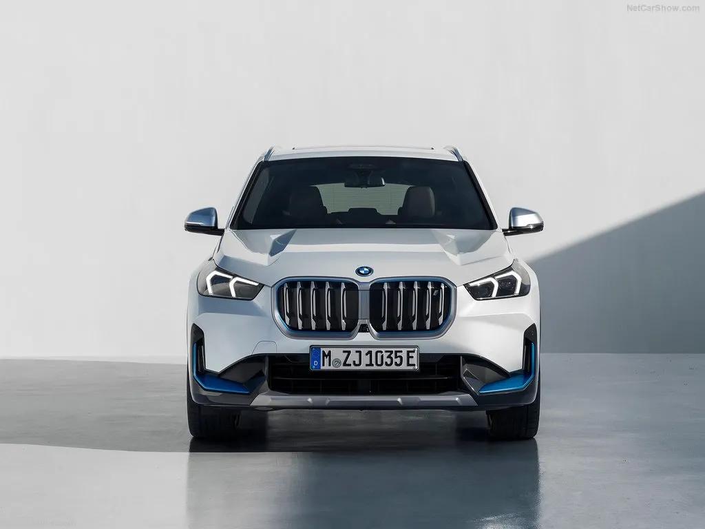 起步超40万，2023款宝马iX1登场，X5同款造型，这价格能接受吗？