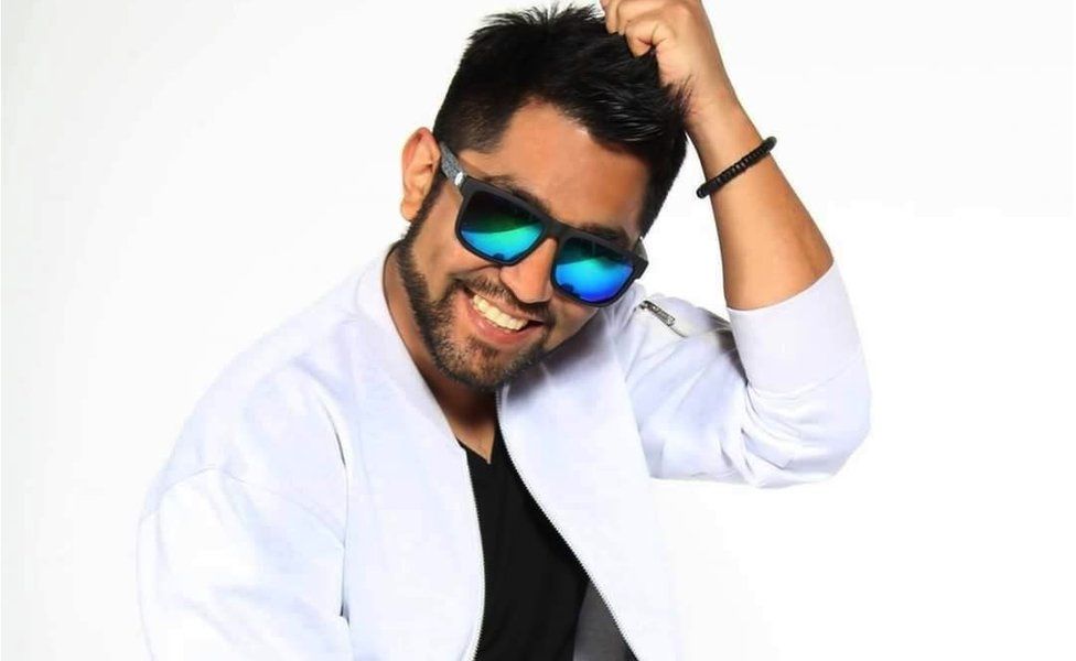 马斯克带你炒币躺赚大钱？几段粗糙的假视频，在国外骗了上亿美金