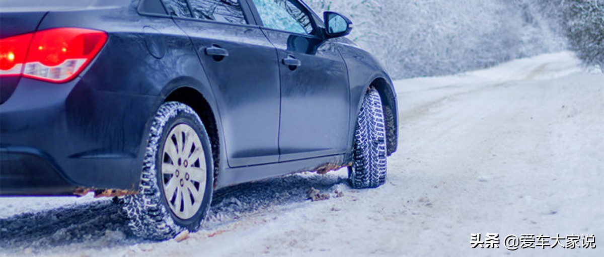 路面积雪，怕打滑陷车：这几个经验了解一下