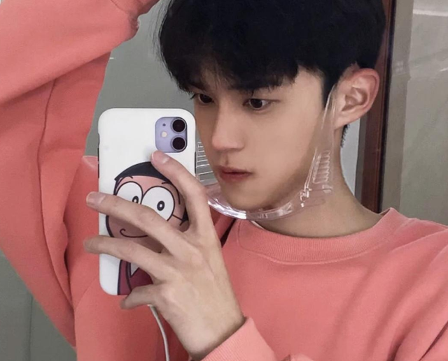 初中男生自认"很帅"的行为,女生觉得太社会,老师也不喜欢