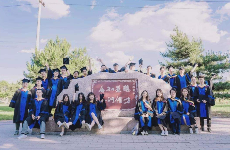 考研党扎堆的重灾区院校，部分专业招录比达31:1，没400分不敢报