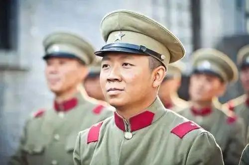 《少帅》7年过去，12位演员境况差别巨大，男9号今已成一线明星