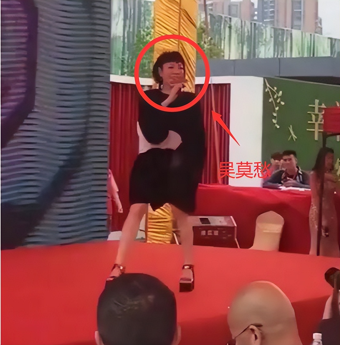 过气女明星窘况：街头卖唱、破产、卑微求工作，风光不再