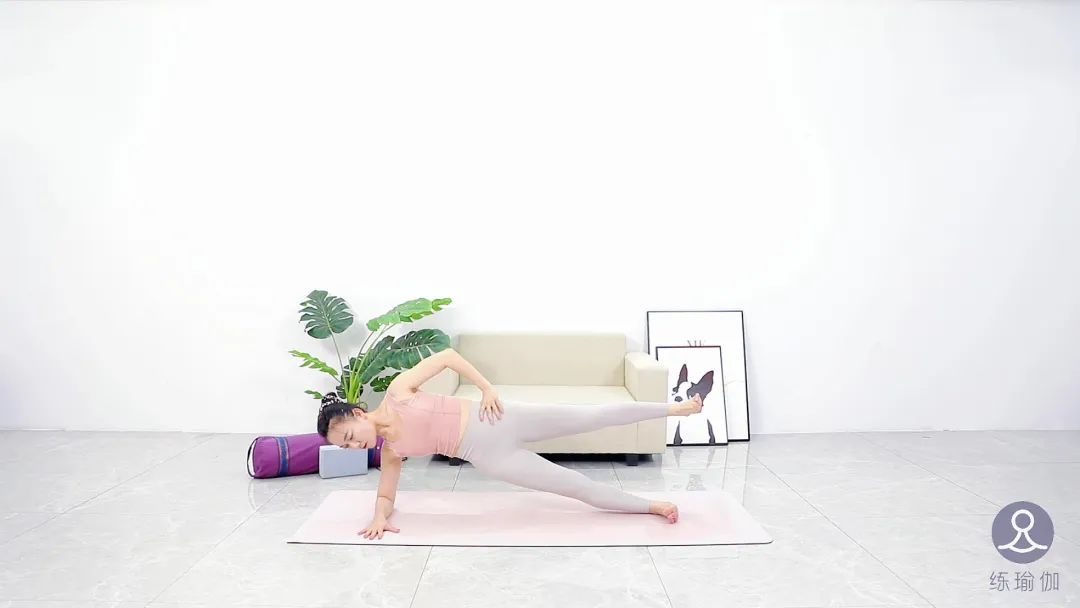 女大十八变！李小璐晒与甜馨合照，网友：云朵和我的云馨，好美