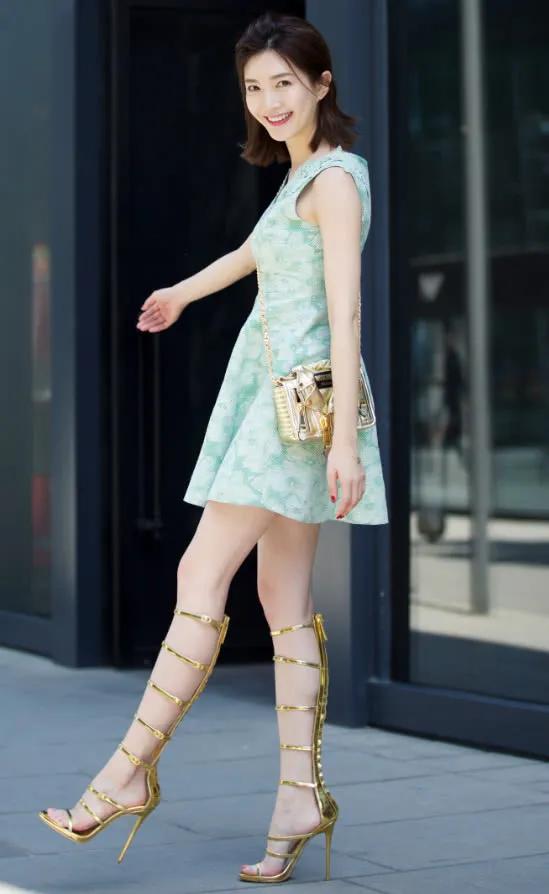 江疏影高跟鞋美轮美奂