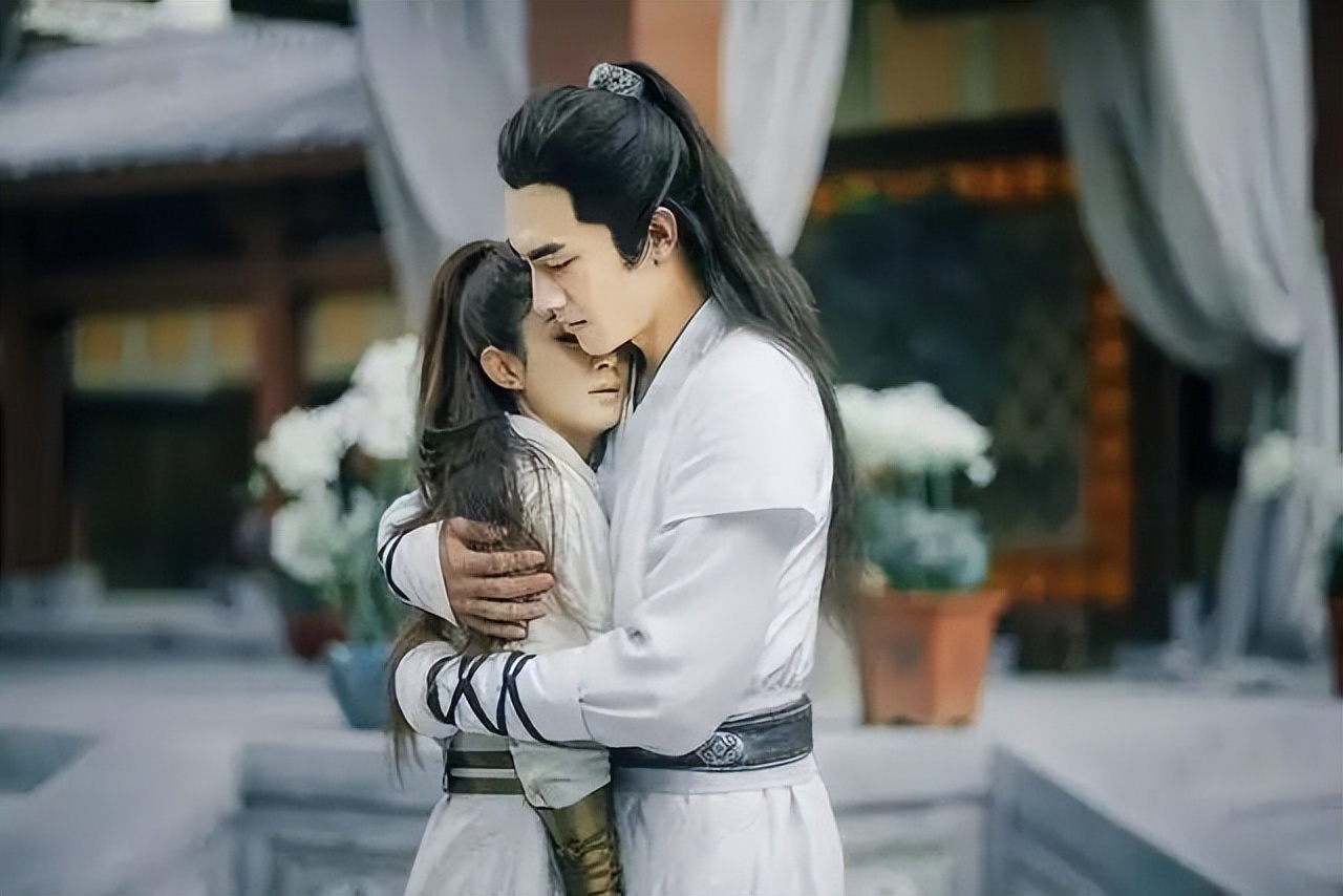 身高超过185的12位男星，个个“鹤立鸡群”，不用偷偷塞内增高