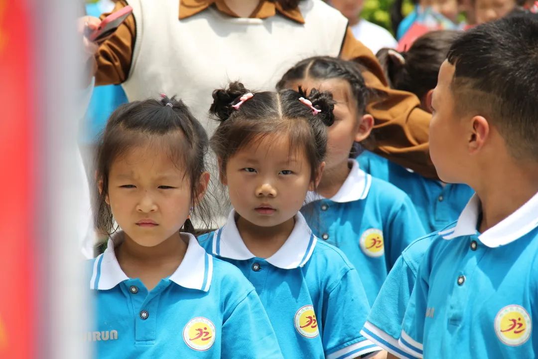 唱响中国梦，争做好少年｜双流区九江小学举行一年级入队闯关活动