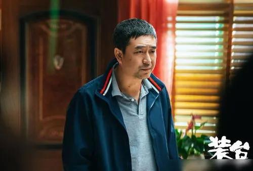 曾经帅到掉渣，如今土里土气胡子邋遢，这7位男星年轻时都是鲜肉