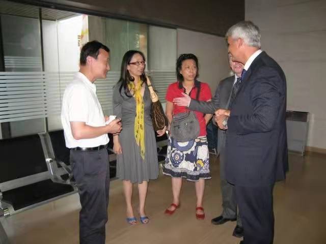黑龙江女首富戴秀丽：拼搏20年赚95亿，丈夫却要离婚：厌倦太富裕