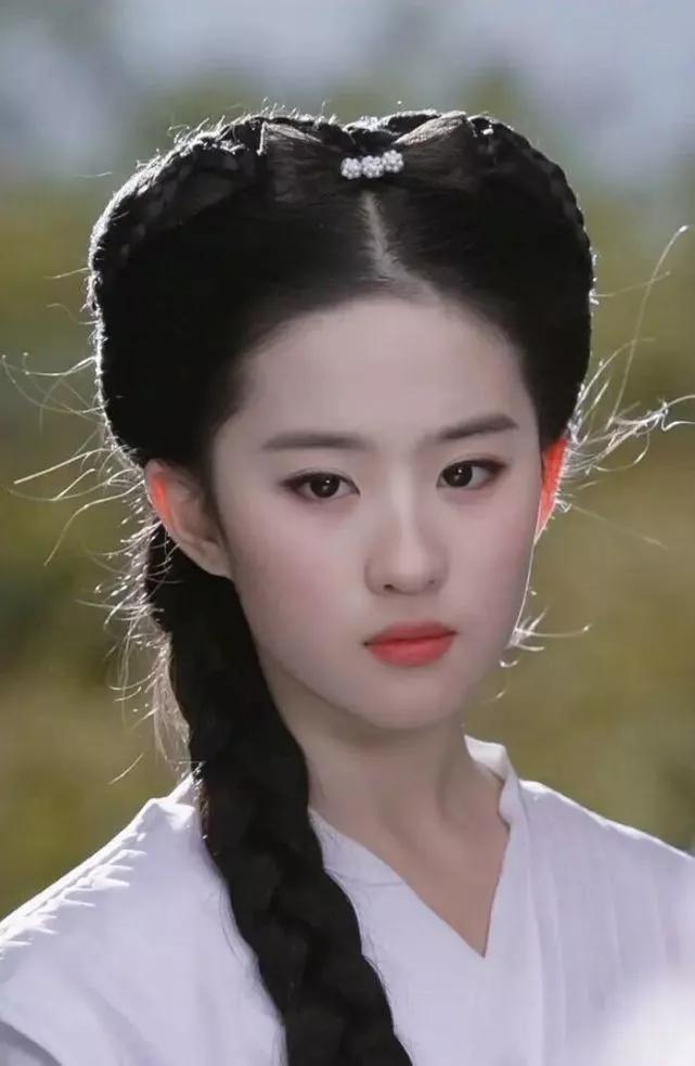 12位女明星颜值特点