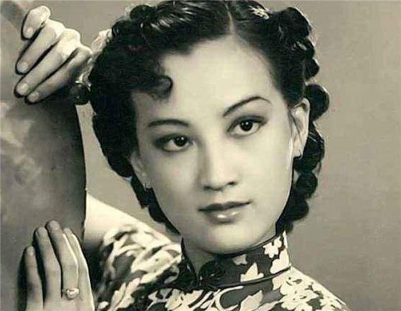 1983年，旧上海71岁女模特家中遇害，凶手身份震惊整个警局