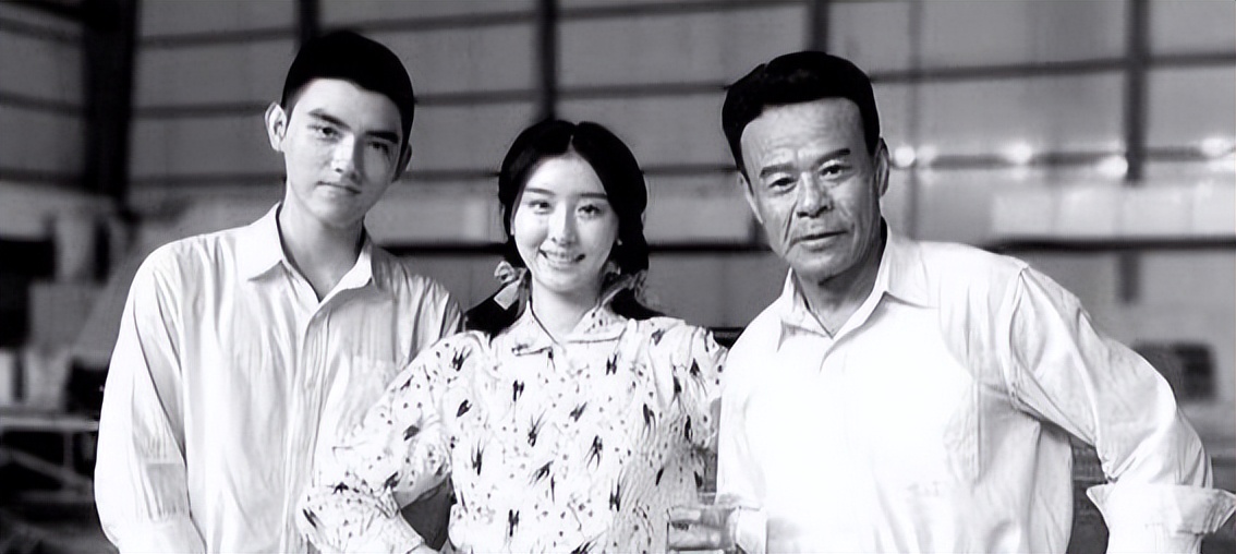 “莽撞千金”赵小棠：陈凯歌出动全家支援她，却因牙膏口碑暴跌