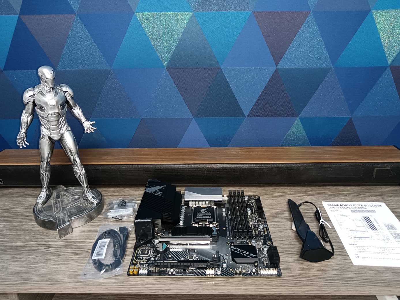 配的齐全、才能打的畅快–技嘉(GIGABYTE)小雕AX B660M DDR4主板