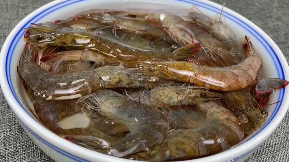 图片[2]-【煮大虾】做法步骤图 让虾肉更美味 零水煮虾秘诀分享-起舞食谱网