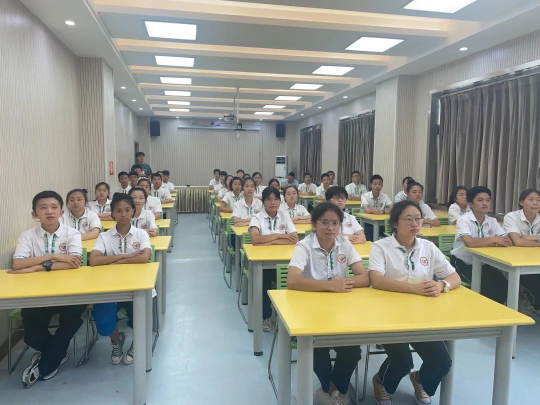 2022年未成年人保护宣传月之手语普法面对20地23校同场开始啦