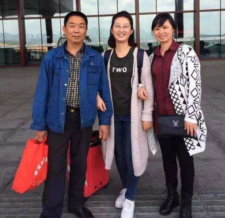 北大章莹颖在美国遇害已4年，男友完成她遗愿，家人如今还好吗？