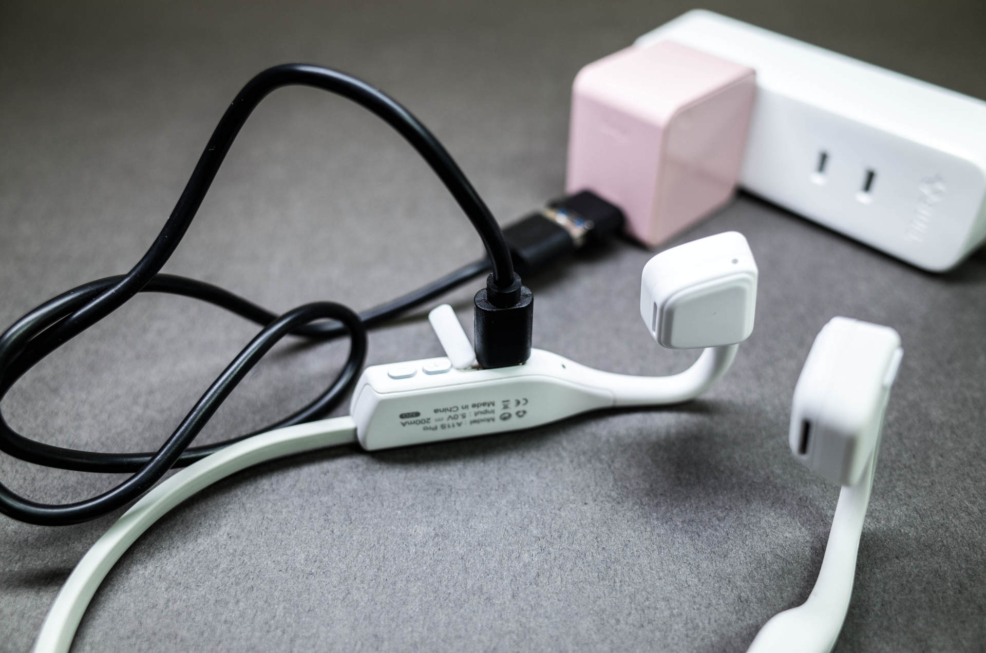 比骨传导更舒适：Sanag A11S PRO秘境寒鸦气传导耳机