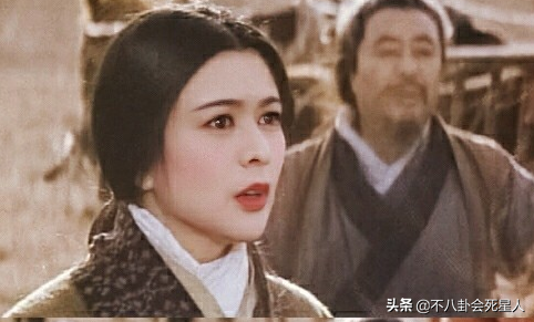 鞋拔子脸、厚嘴唇、颧骨凸出，这5位女港星演的大美人，我不理解