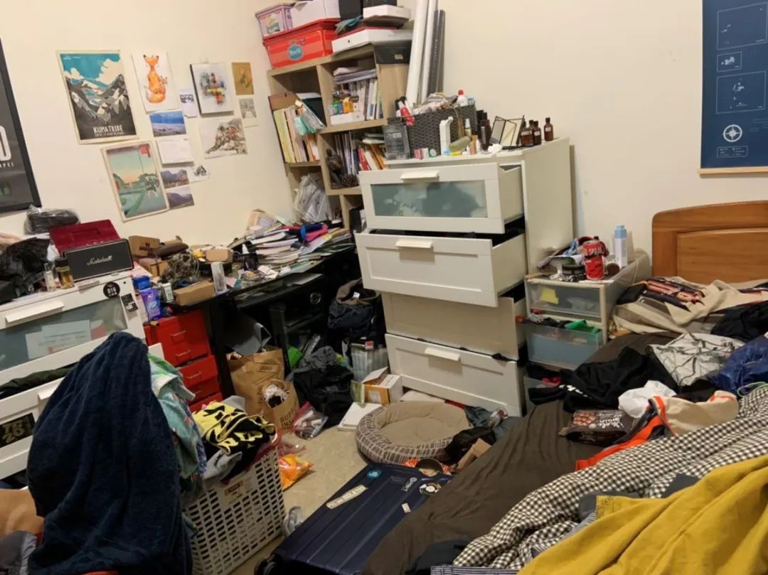 10㎡卧房，乱到看不见地板！8小时整理收纳后，衣柜重新呼吸了