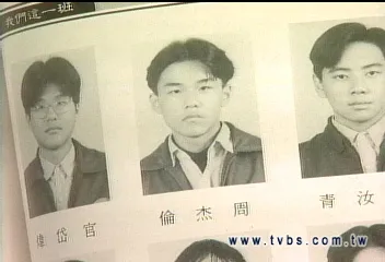 43岁的周杰伦,再也写不出那样的歌