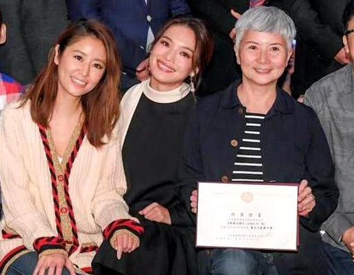 李宗盛叫他大哥，唱歌跑调公鸭嗓却被称为乐坛大佬，罗大佑凭什么