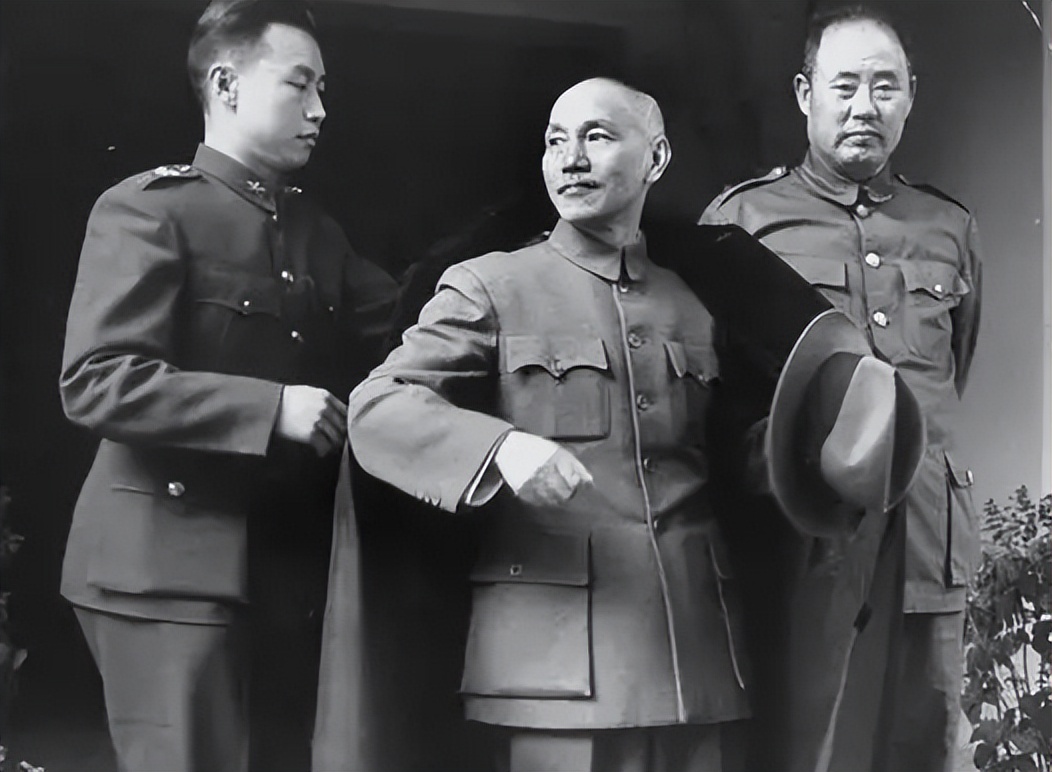 ����ʯ��˵����������ȡ���ң�һ����ë�󶫣���һ������ǹ����