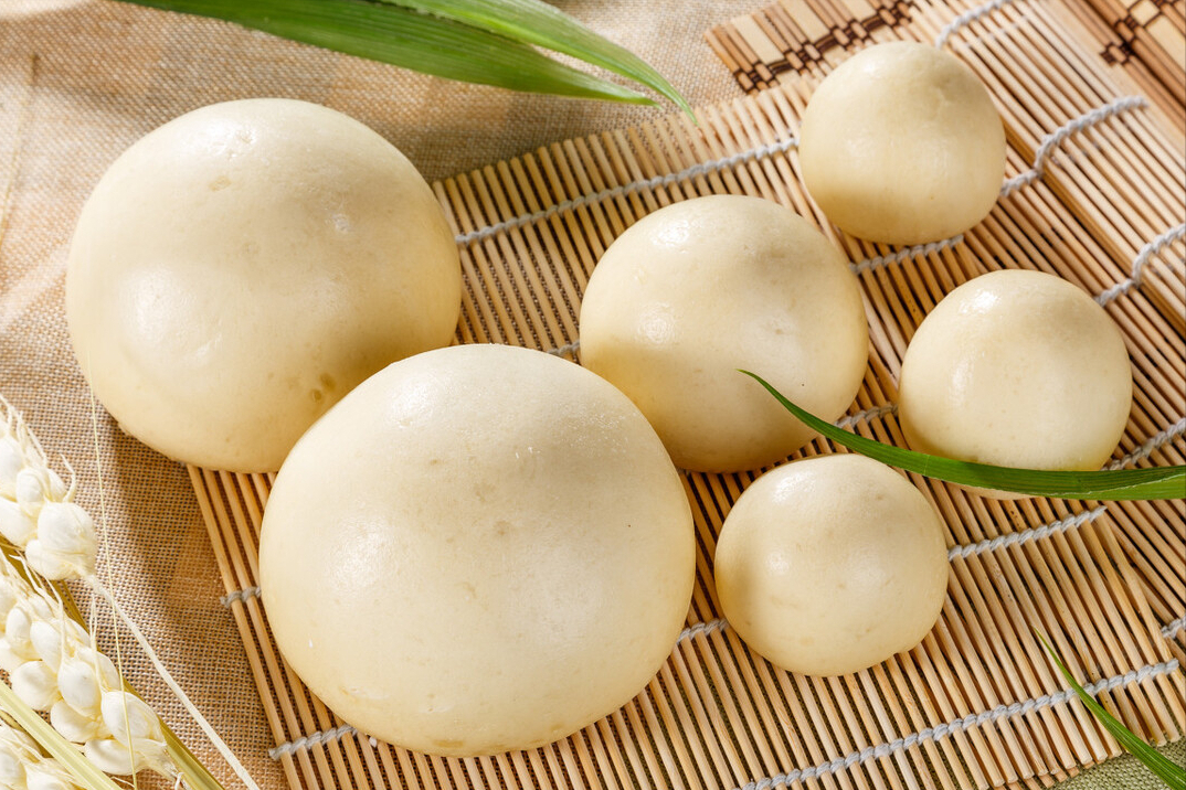 过年保存馒头，切忌放冰箱冷藏，教你正确方法，放一个月不干硬