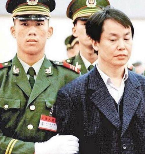 悍匪张子强：他曾勒索李嘉诚10亿，作恶多年逃到大陆时被捕