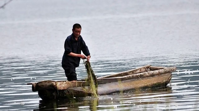 渔民捞出90公斤“鸟篆文”铁块，论斤卖65元，专家：估值至少3亿