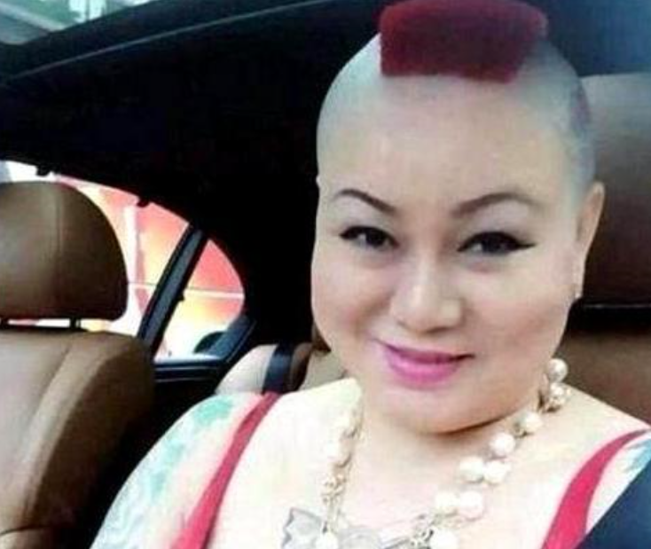 深圳大姐大冯萍的故事图片 _飞翔号