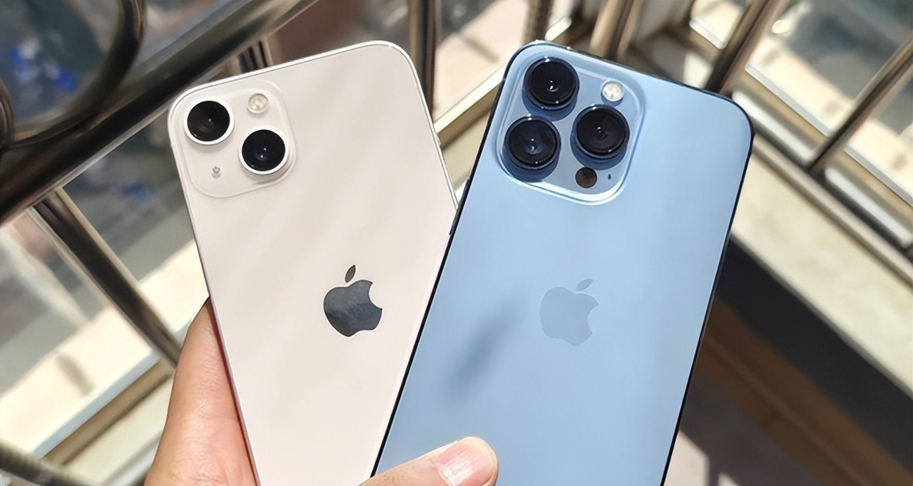 “美国队长”拿不动iPhone12？吐槽苹果新机太重，网友感同身受