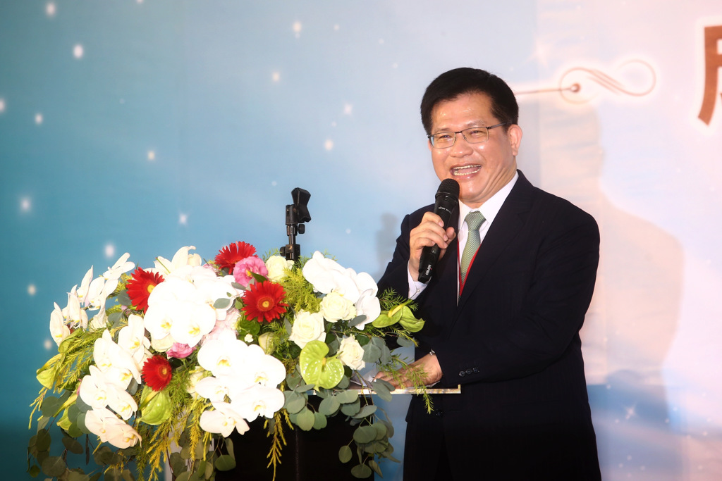 主戰場在新北卻自詡“盧秀燕剋星”？ 林佳龍被諷“幫對手拉票”