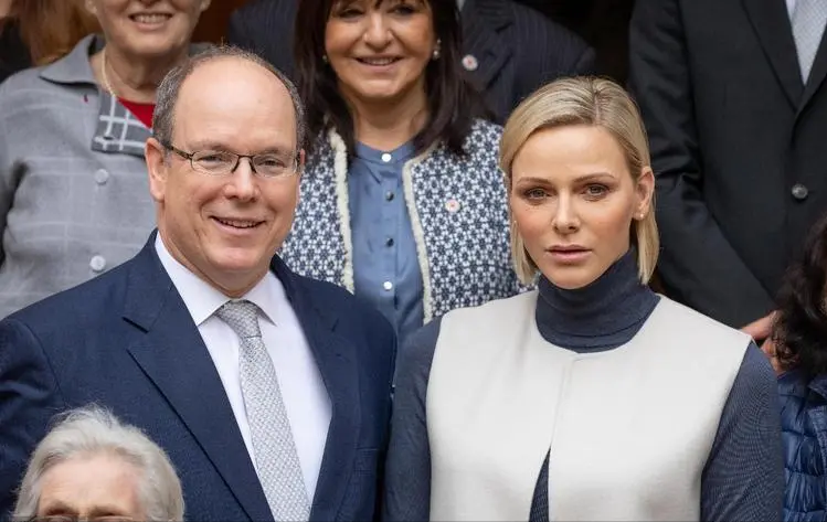 欧洲最美王妃破烂人生：丈夫私生子成群结队，她逃婚三次仍被追回