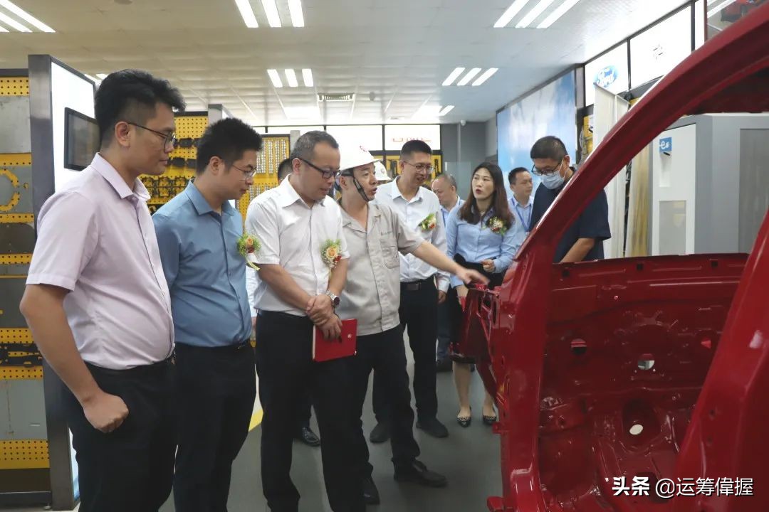 华为与祥鑫科技公司车载供应商深度发展项目签约仪式