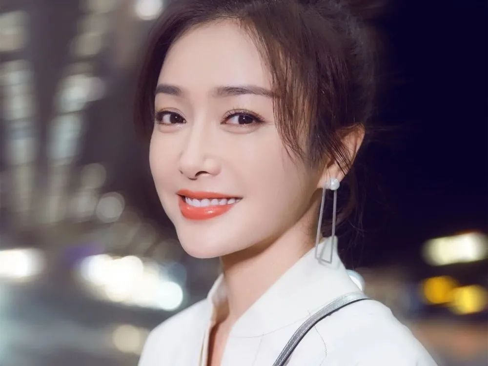 年过40还未嫁的10位女星：多人情史丰富，最小43岁最大者已达58岁