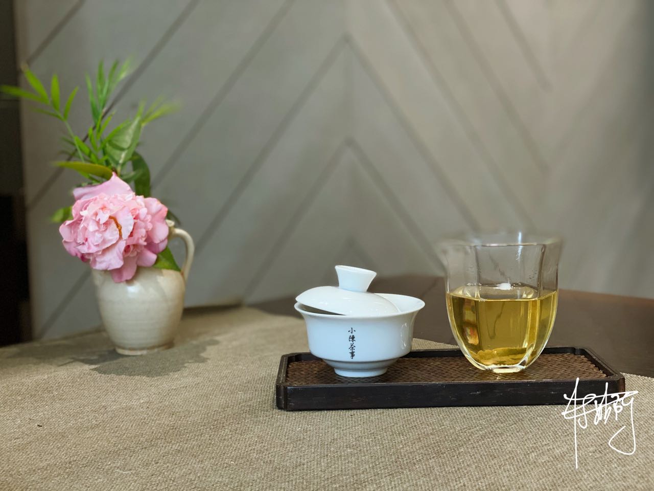 如何用盖碗泡出一杯好喝的白茶？3个步骤跟着走，简单又实用