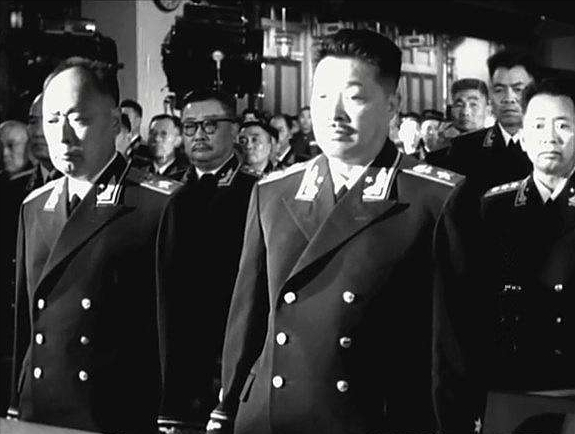 青史著功勋，千秋载辉煌：1955年大授衔，我国是如何确定军衔等级