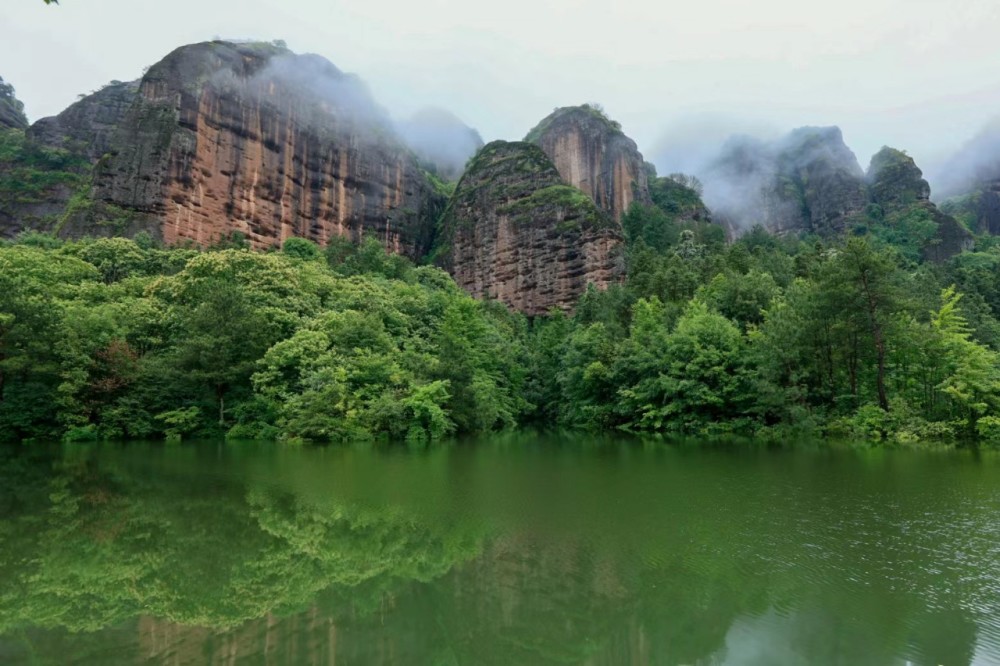 鹰潭附近的旅游景点图片