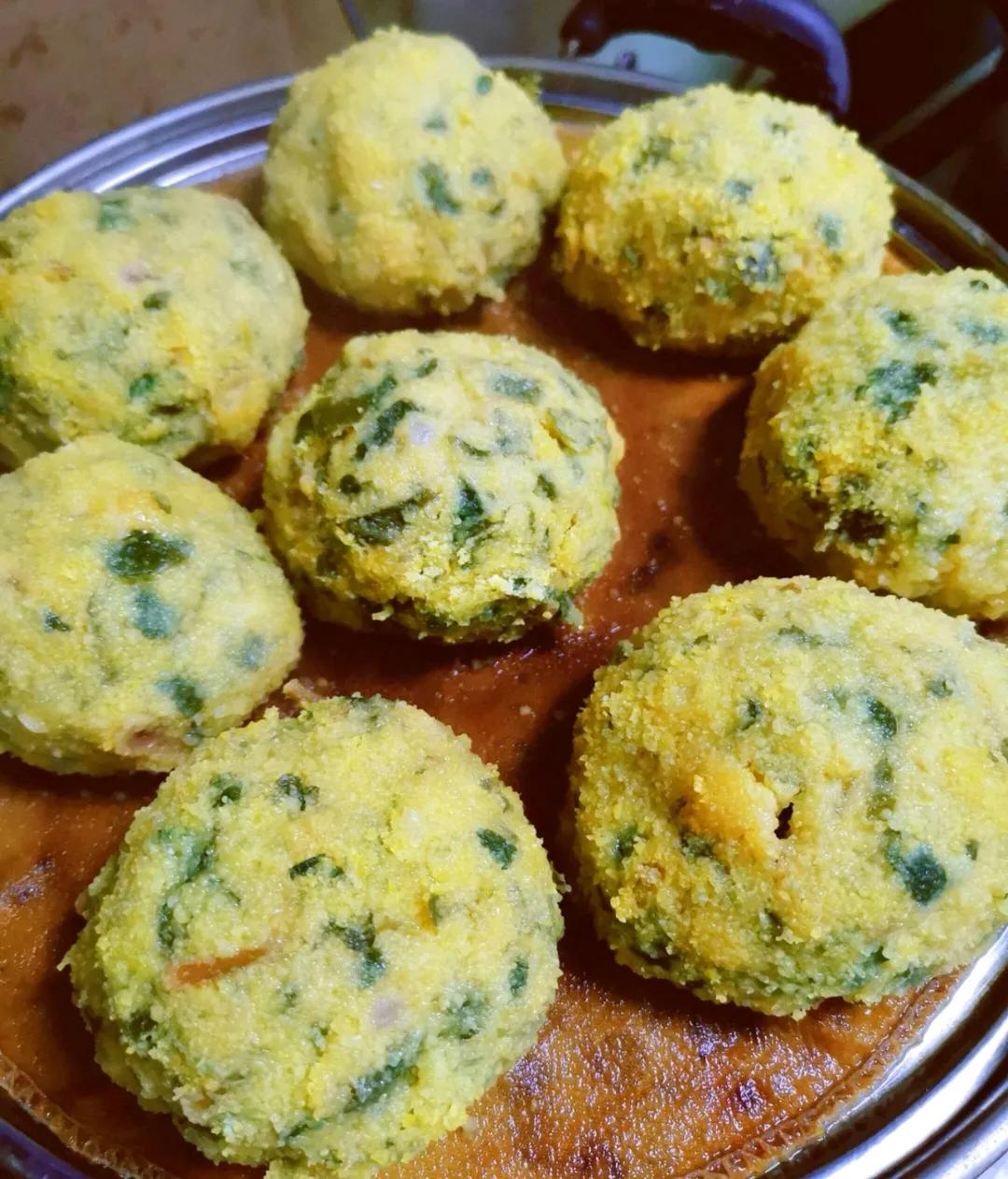 粘玉米面的做法大全(三款不用揉面的玉米面做法)