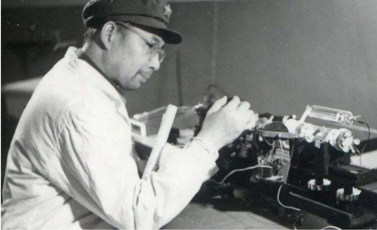 中国院士花43年，成功破译钱学森